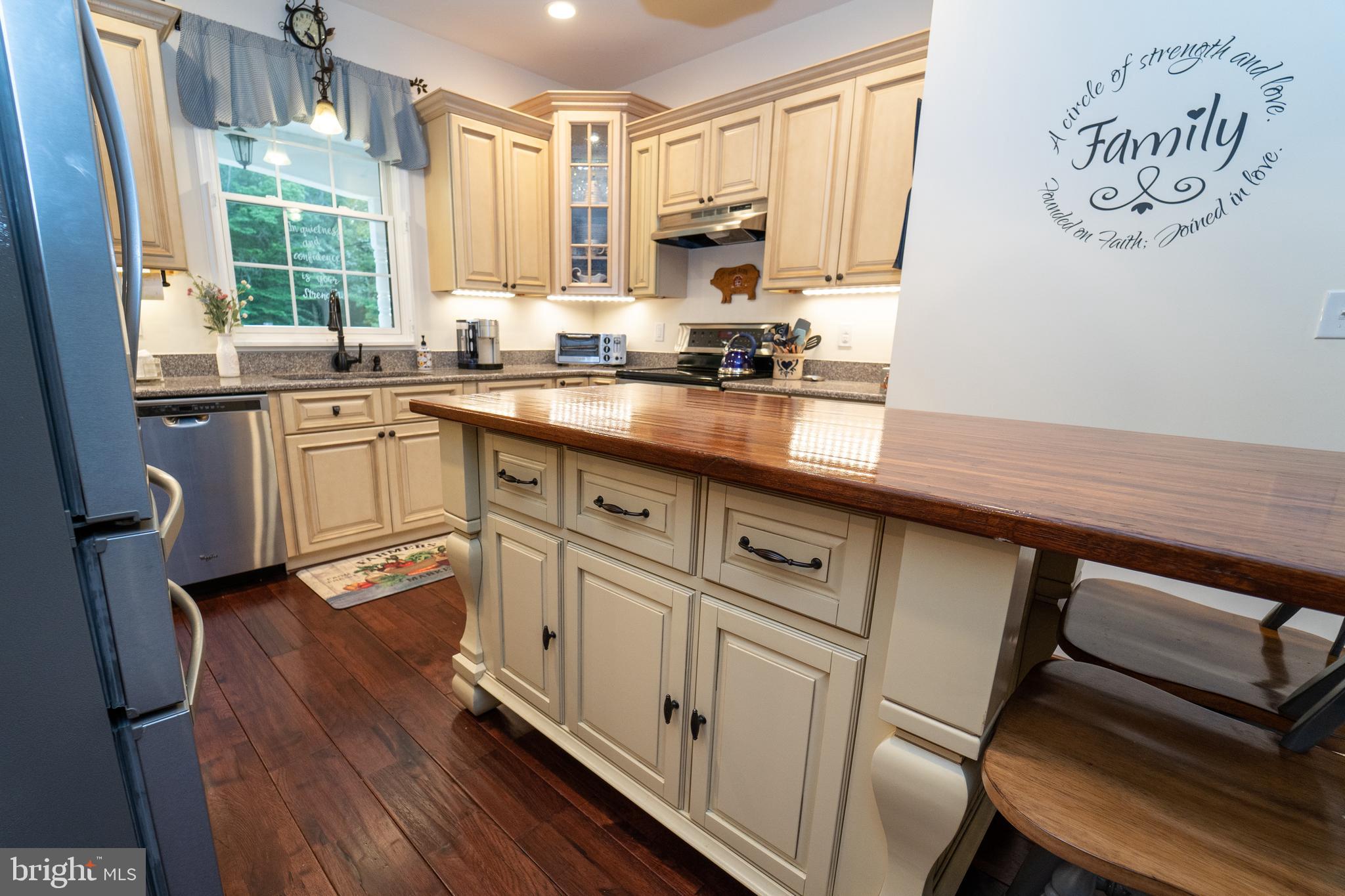 26585 Tatum Road Unionville, VA 22567 - Photo 20 of 76 Plenty of cabinets and drawers