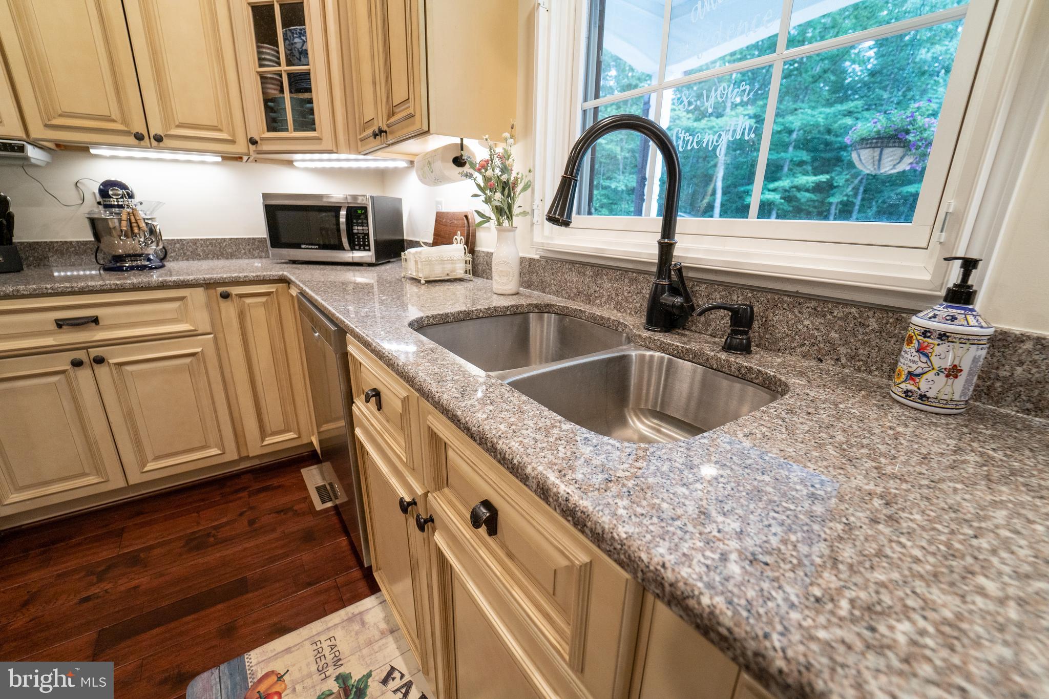 26585 Tatum Road Unionville, VA 22567 - Photo 21 of 76 Large Double Sink