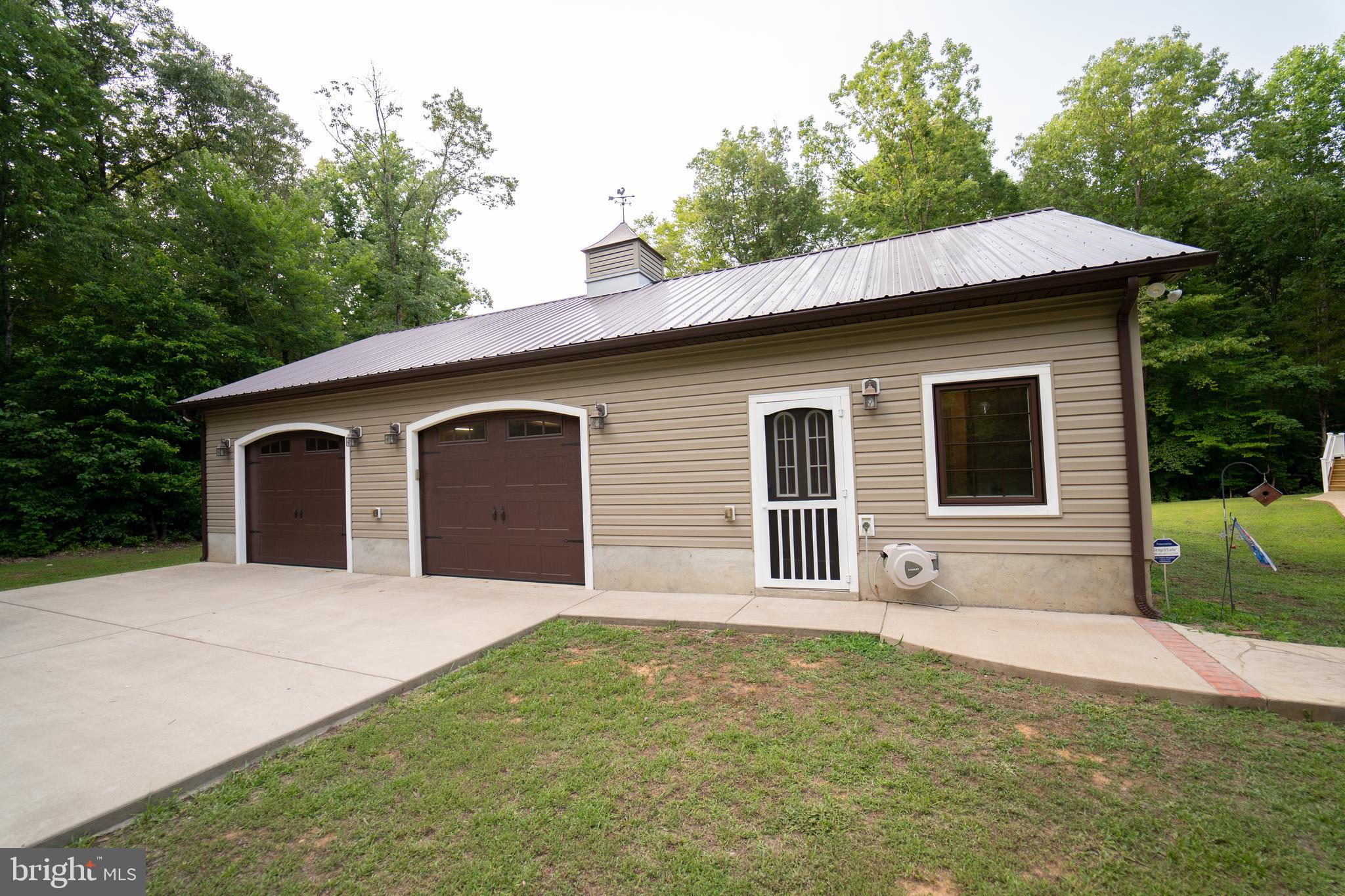 26585 Tatum Road Unionville, VA 22567 - Photo 64 of 76 Oversize garage with Efficiency Cabin/Full Bath