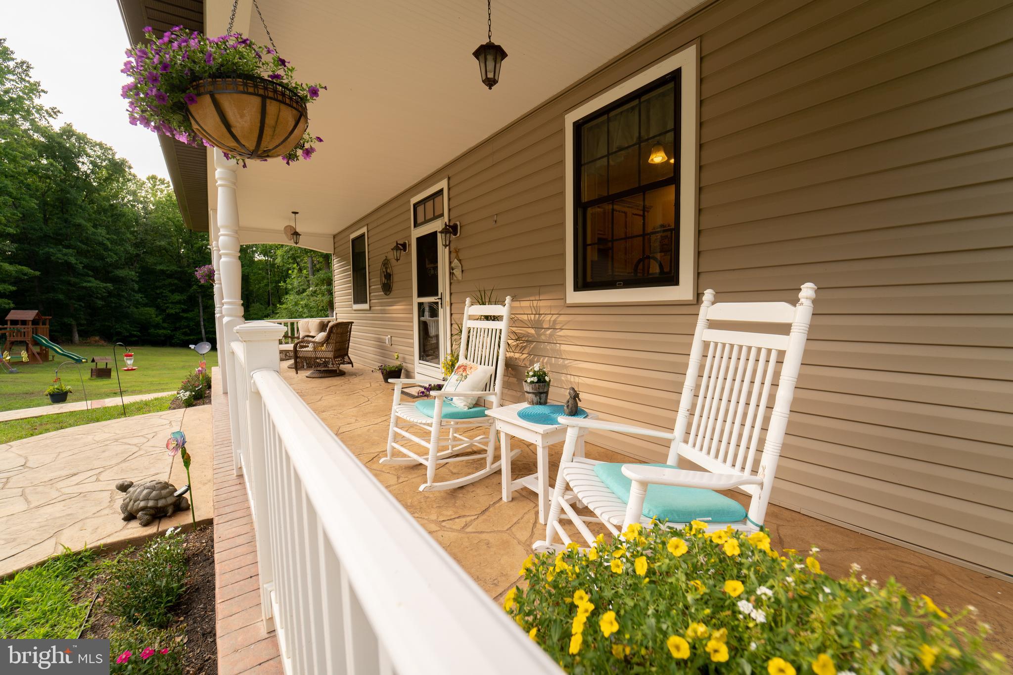 26585 Tatum Road Unionville, VA 22567 - Photo 8 of 76 Main House Front Porch