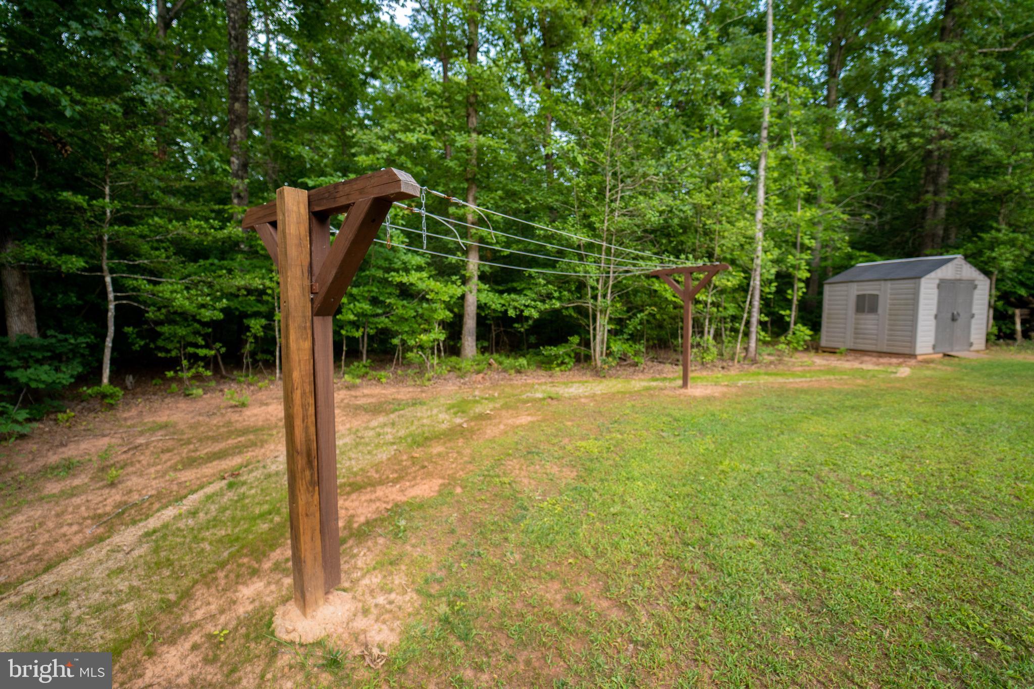 26585 Tatum Road Unionville, VA 22567 - Photo 75 of 76 Clothes line