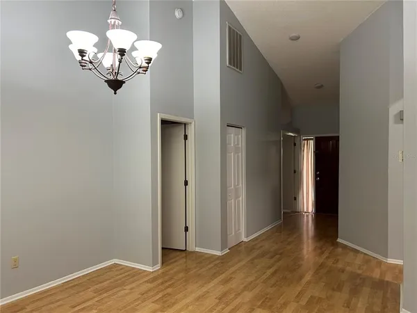 $2,600 | 8718 Imperial Court, Tampa, FL 33635