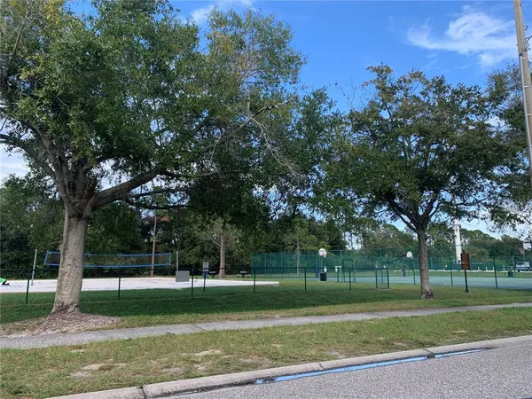 $2,600 | 8718 Imperial Court, Tampa, FL 33635