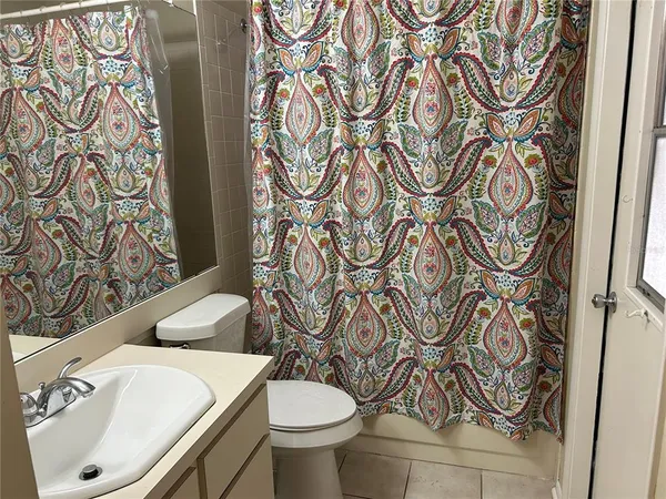 $2,600 | 8718 Imperial Court, Tampa, FL 33635