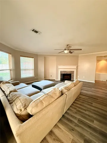 $2,200 | 19202 Poplar Trails Lane, Tomball, TX 77375