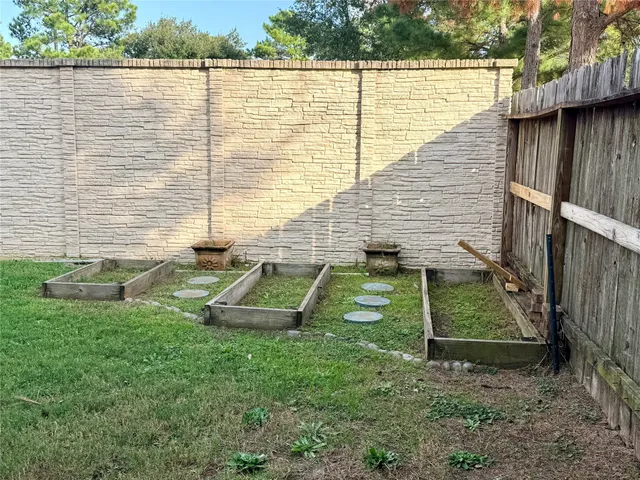 $2,200 | 19202 Poplar Trails Lane, Tomball, TX 77375