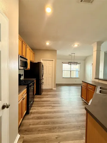 $2,200 | 19202 Poplar Trails Lane, Tomball, TX 77375