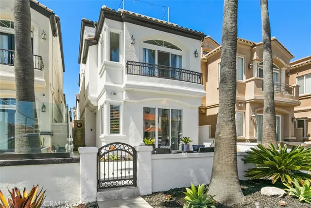 $12,000 | 113 18th Street, Huntington Beach, CA 92648