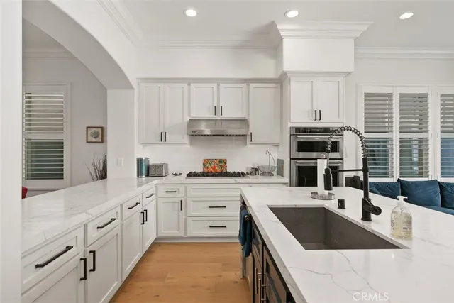 $10,000 | 113 18th Street, Huntington Beach, CA 92648