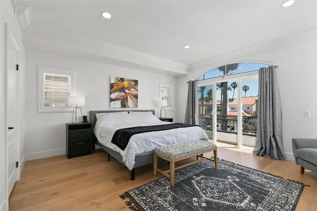 $10,000 | 113 18th Street, Huntington Beach, CA 92648