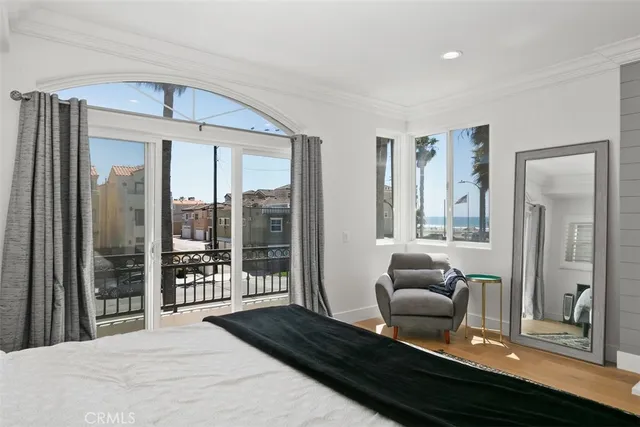 $10,000 | 113 18th Street, Huntington Beach, CA 92648