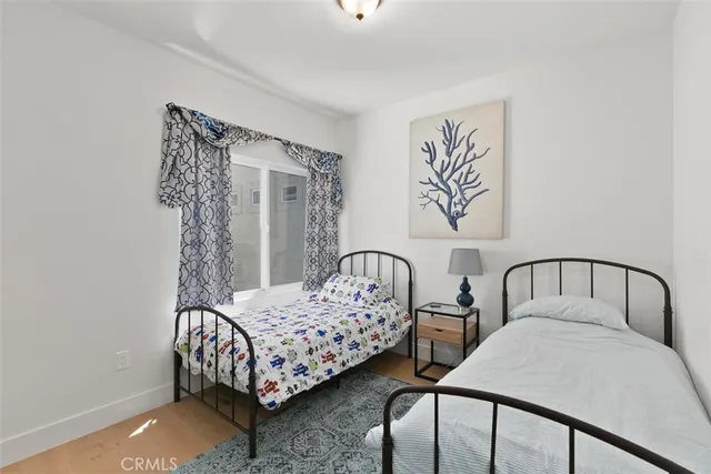 $10,000 | 113 18th Street, Huntington Beach, CA 92648