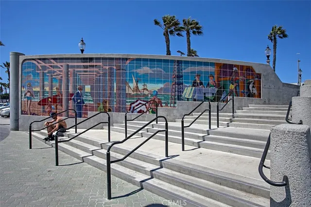 $10,000 | 113 18th Street, Huntington Beach, CA 92648