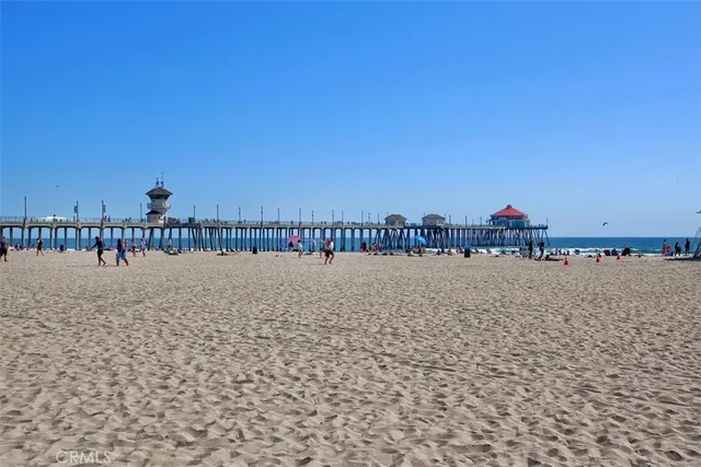 $10,000 | 113 18th Street, Huntington Beach, CA 92648