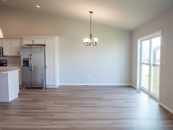 $352,710 | 2312 38th Avenue South, Moorhead, MN 56560