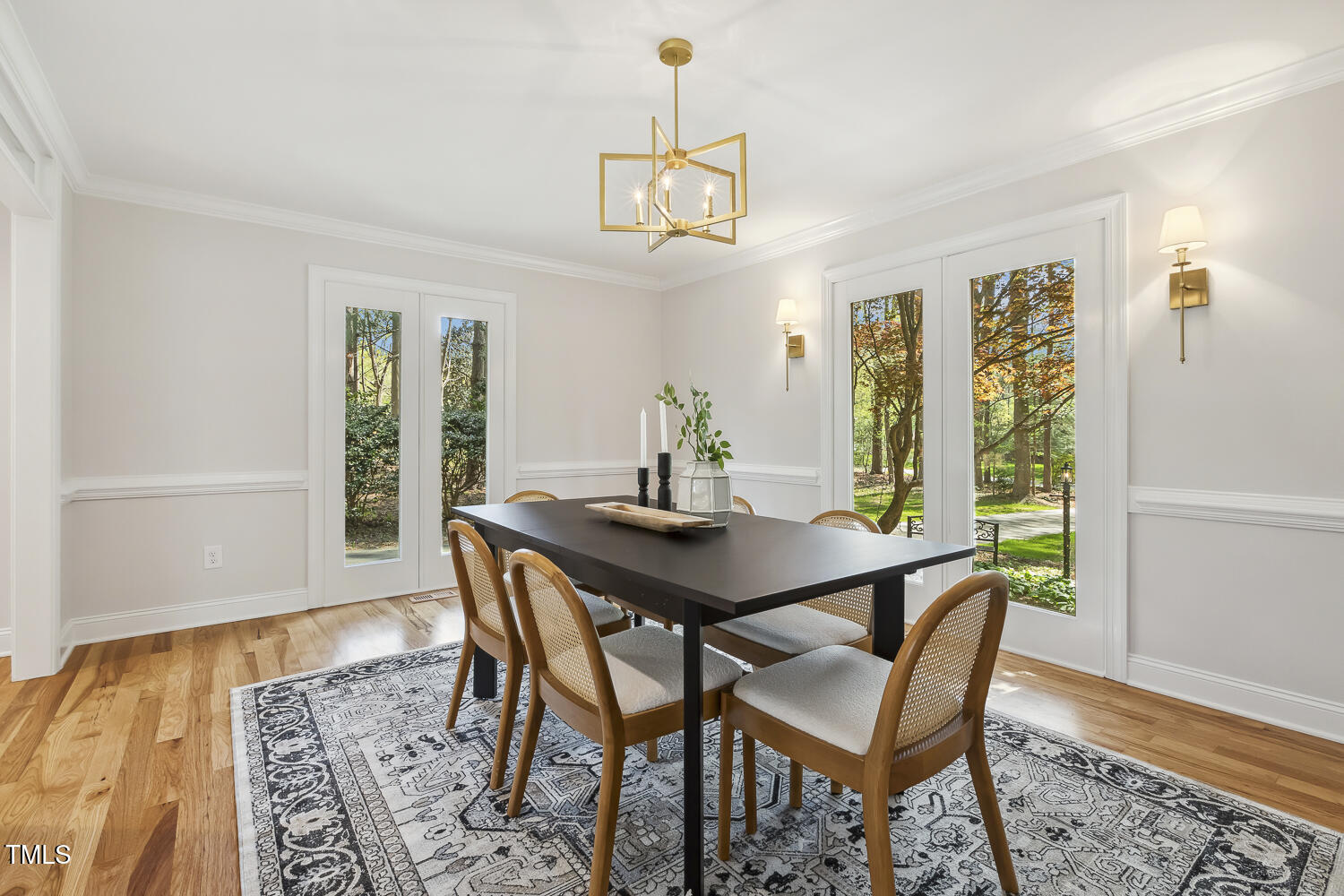 8008 Hollander Place Raleigh, NC 27606 - Photo 6 of 42 026 - Copy