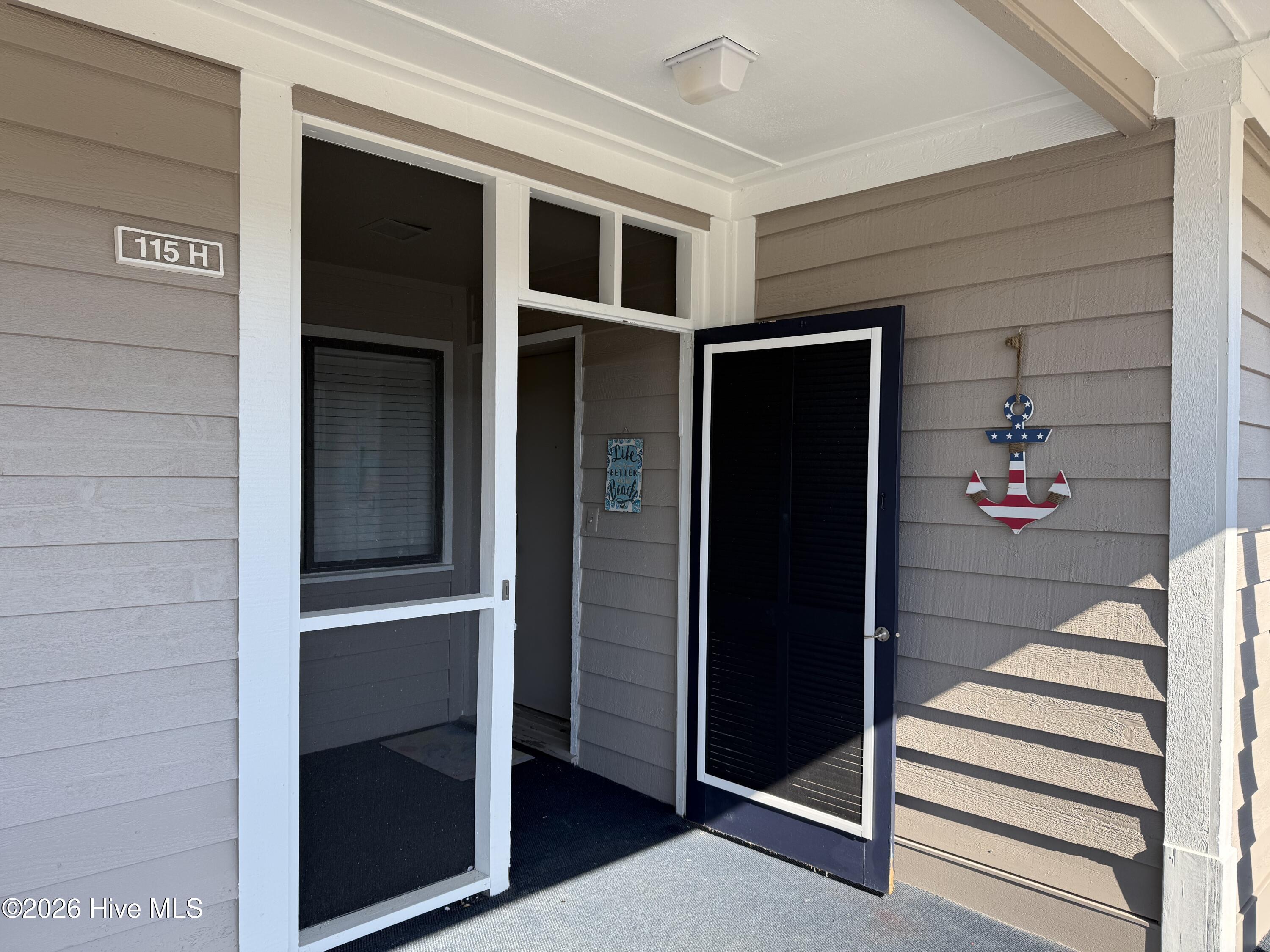 2304 West Fort Macon Road, Unit H115 Atlantic Beach, NC 28512 - Photo 2 of 22 Entry