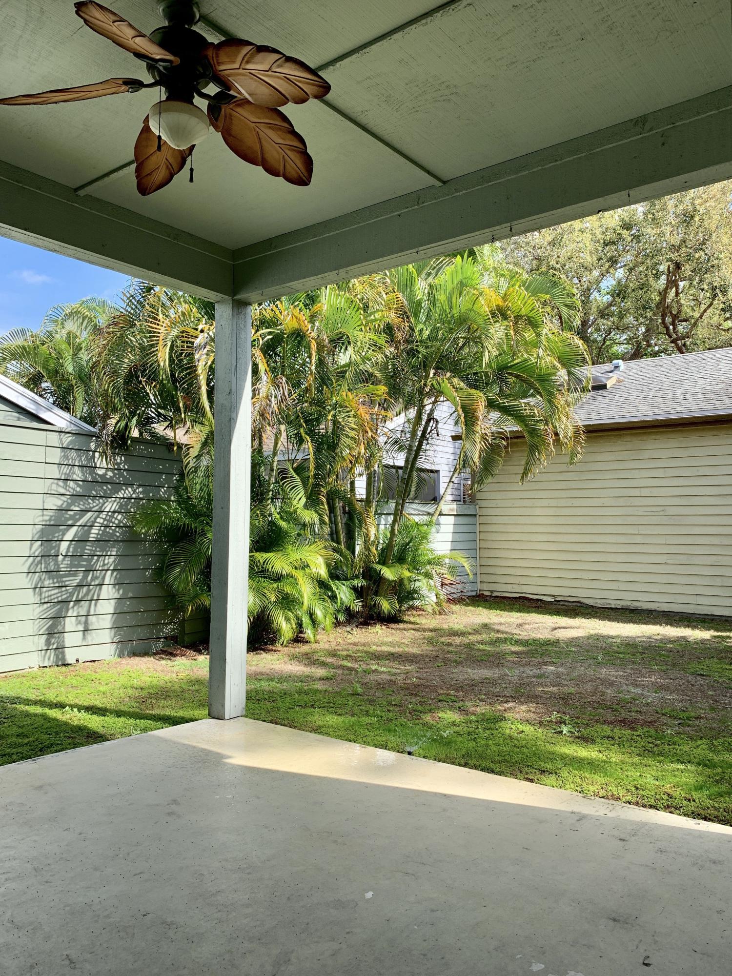 1098 Aviary Road Wellington, FL 33414 - Photo 18 of 37 Backyard