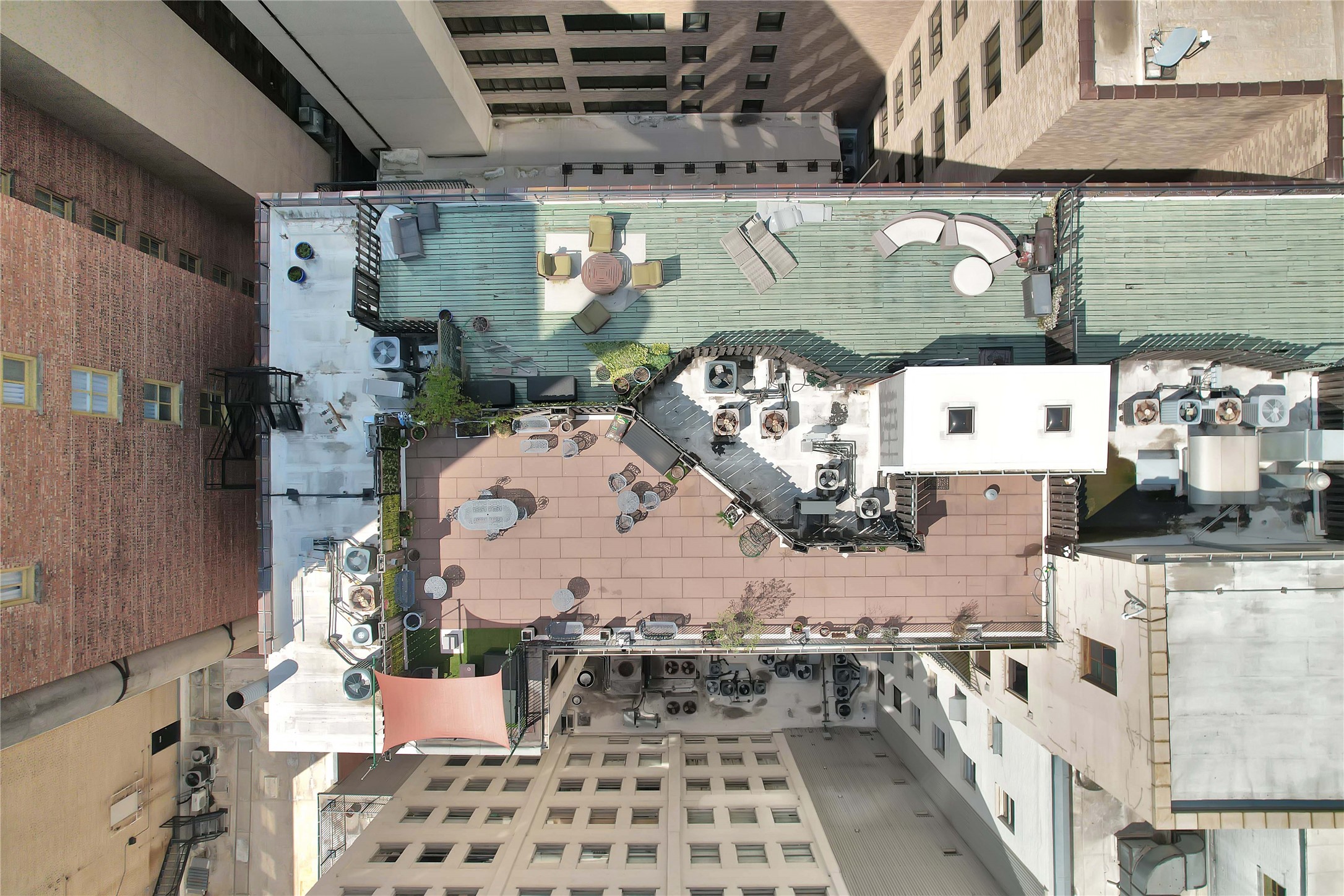 711 Main Street, Unit PH 1003 Houston, TX 77002 - Photo 30 of 32 The red area of the rooftop is your private terrace. Approx 1100 sq ft with automated drip irrigation system for potted plants.