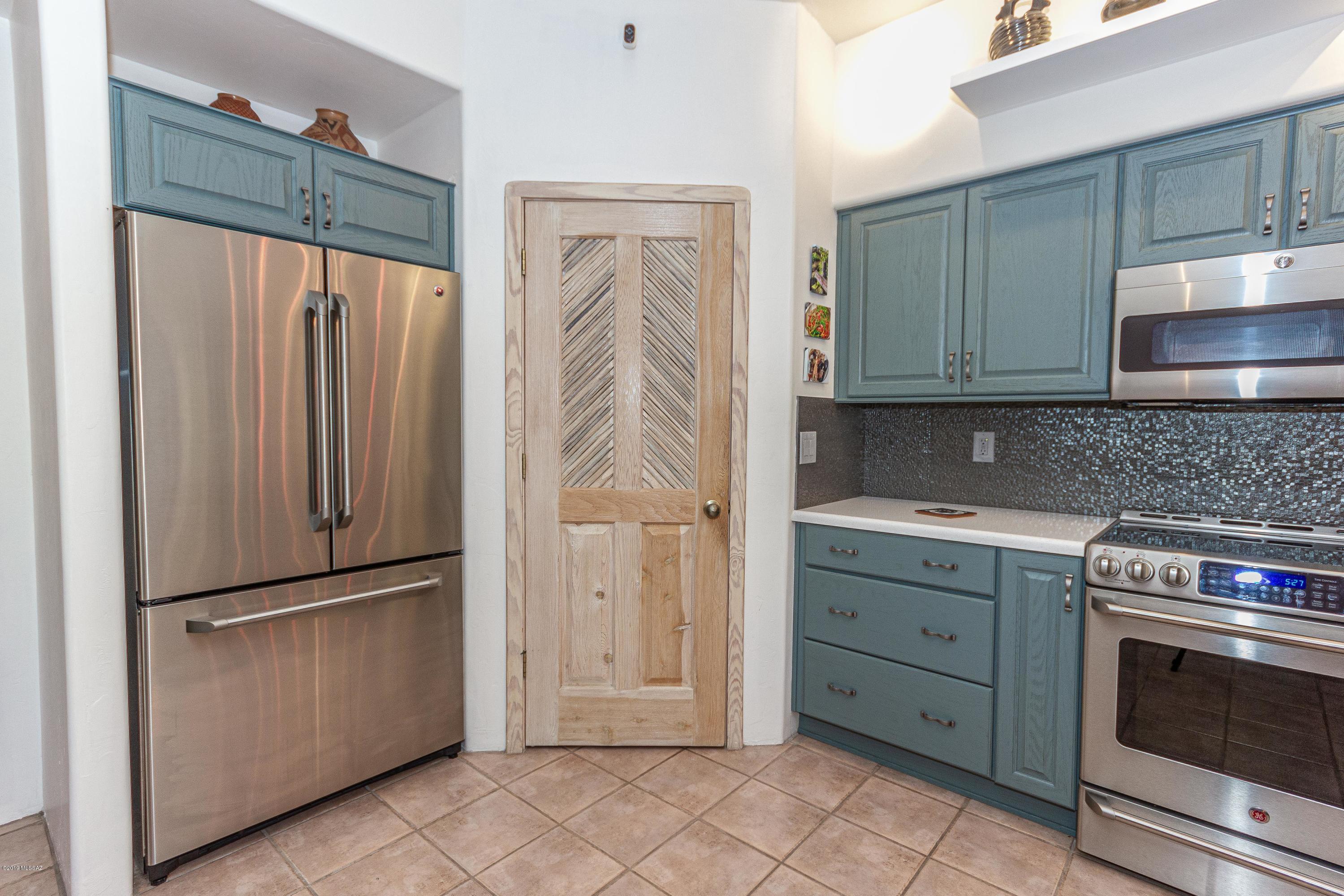 9916 North Ridge Shadow Place Tucson, AZ 85704 - Photo 21 of 50