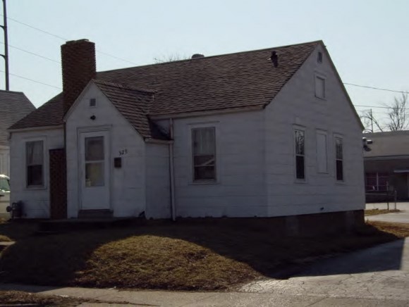529 East Garfield Avenue Decatur, IL 62526 - Photo 1 of 1