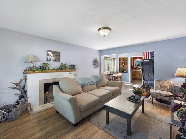 3003 North Maple Road Millwood, WA 99206 - Photo 3 of 26