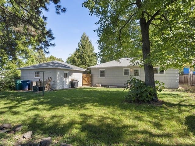 3003 North Maple Road Millwood, WA 99206 - Photo 23 of 26