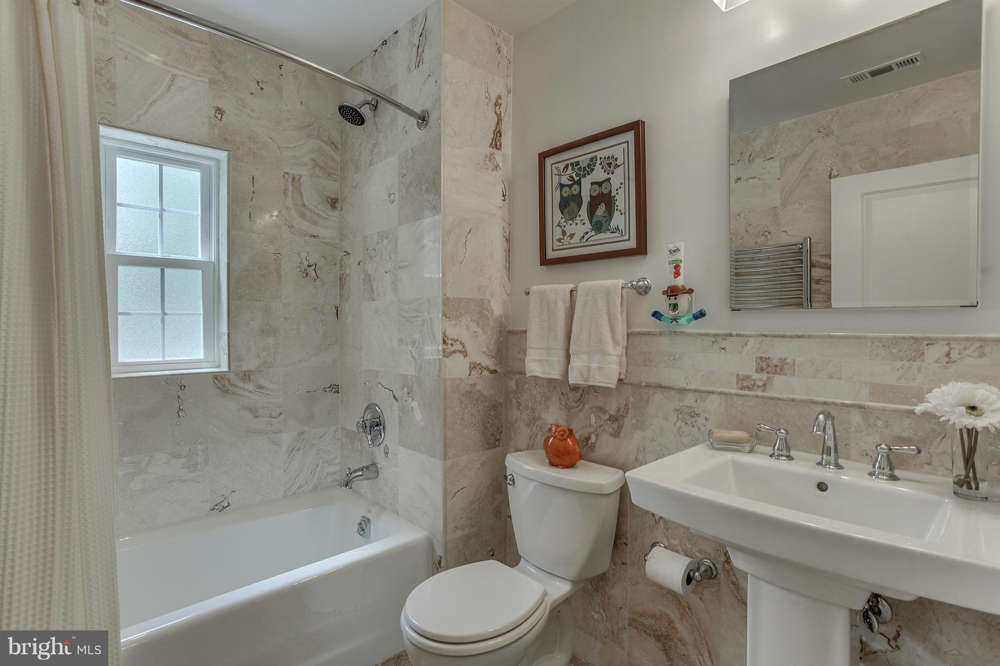 9111 Wire Avenue Silver Spring, MD 20901 - Photo 10 of 25 Bath