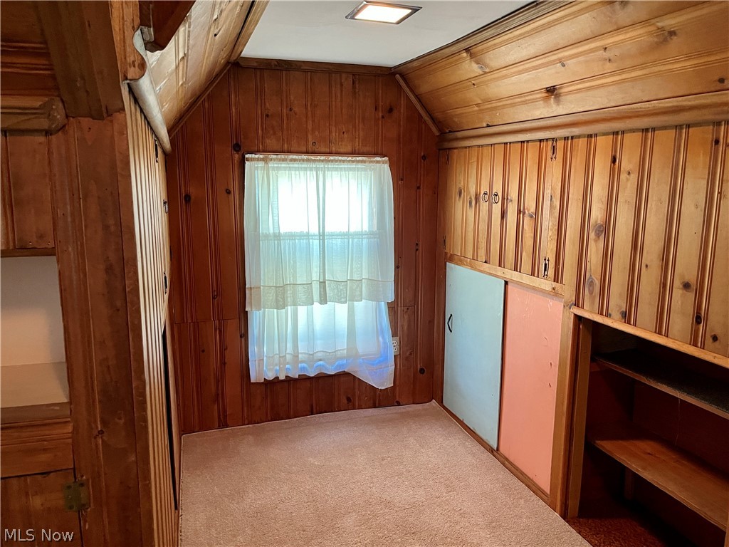 6807 Biddulph Road Brooklyn, OH 44144 - Photo 24 of 35 Nook on 2nd floor