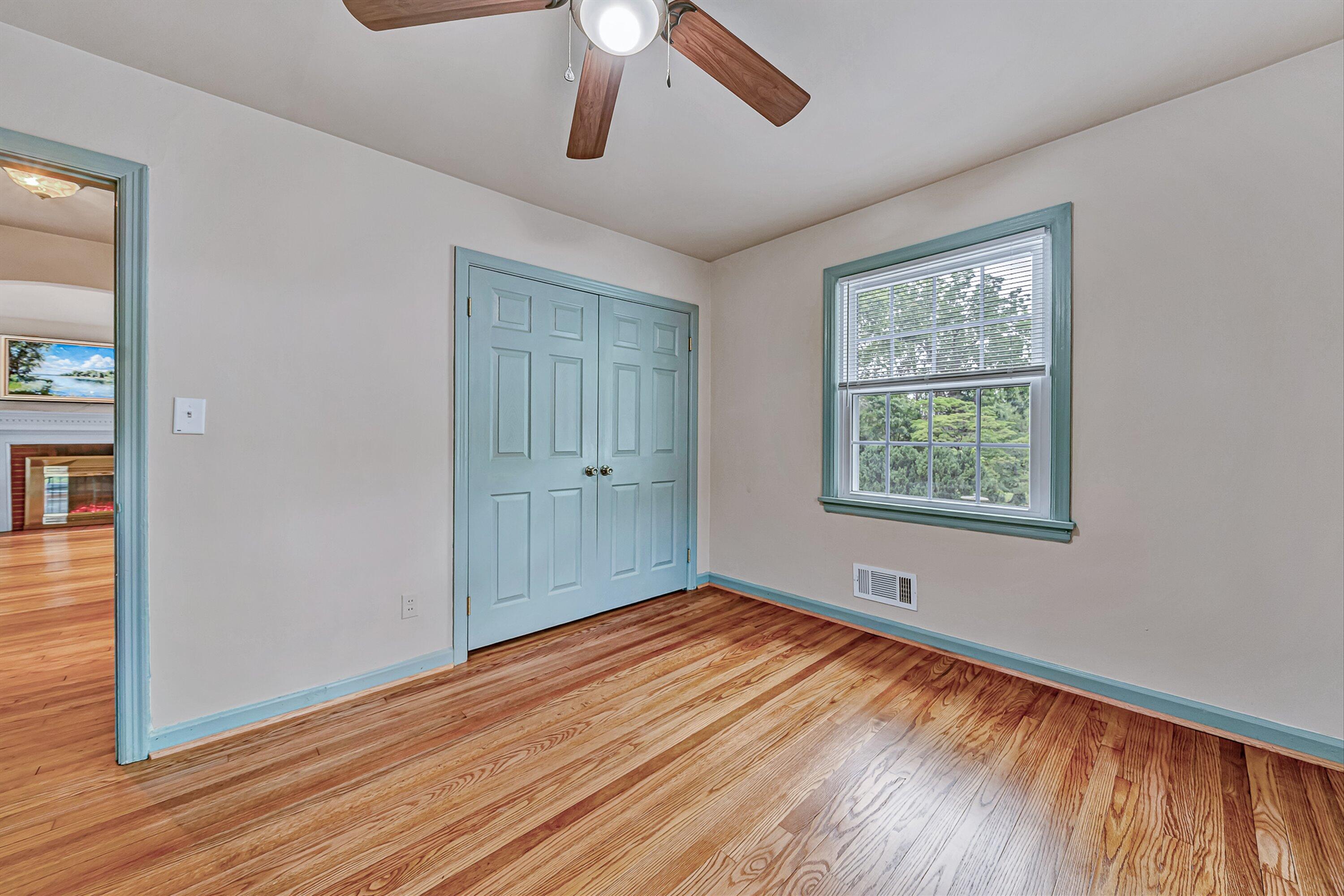 1035 Clearfield Road Southwest Roanoke, VA 24015 - Photo 17 of 43 Bedroom 2
