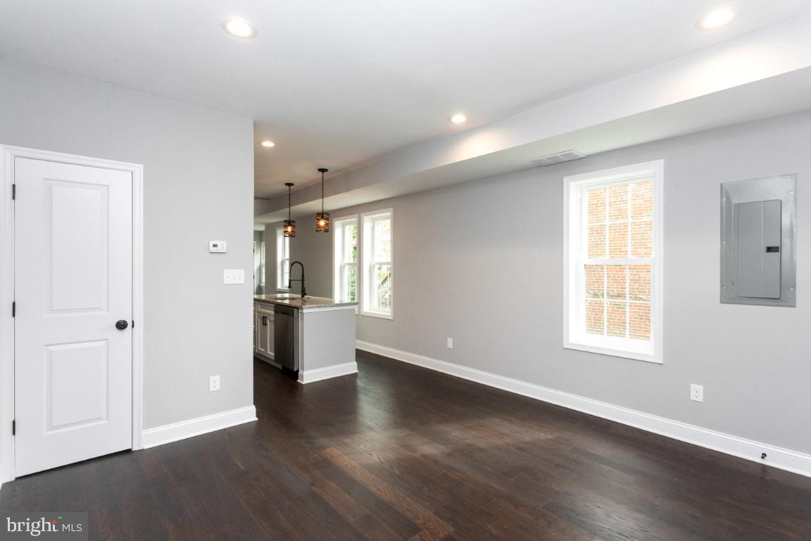 314 Raleigh Street Southeast Washington, DC 20032 - Photo 5 of 25 Gallery Image 5