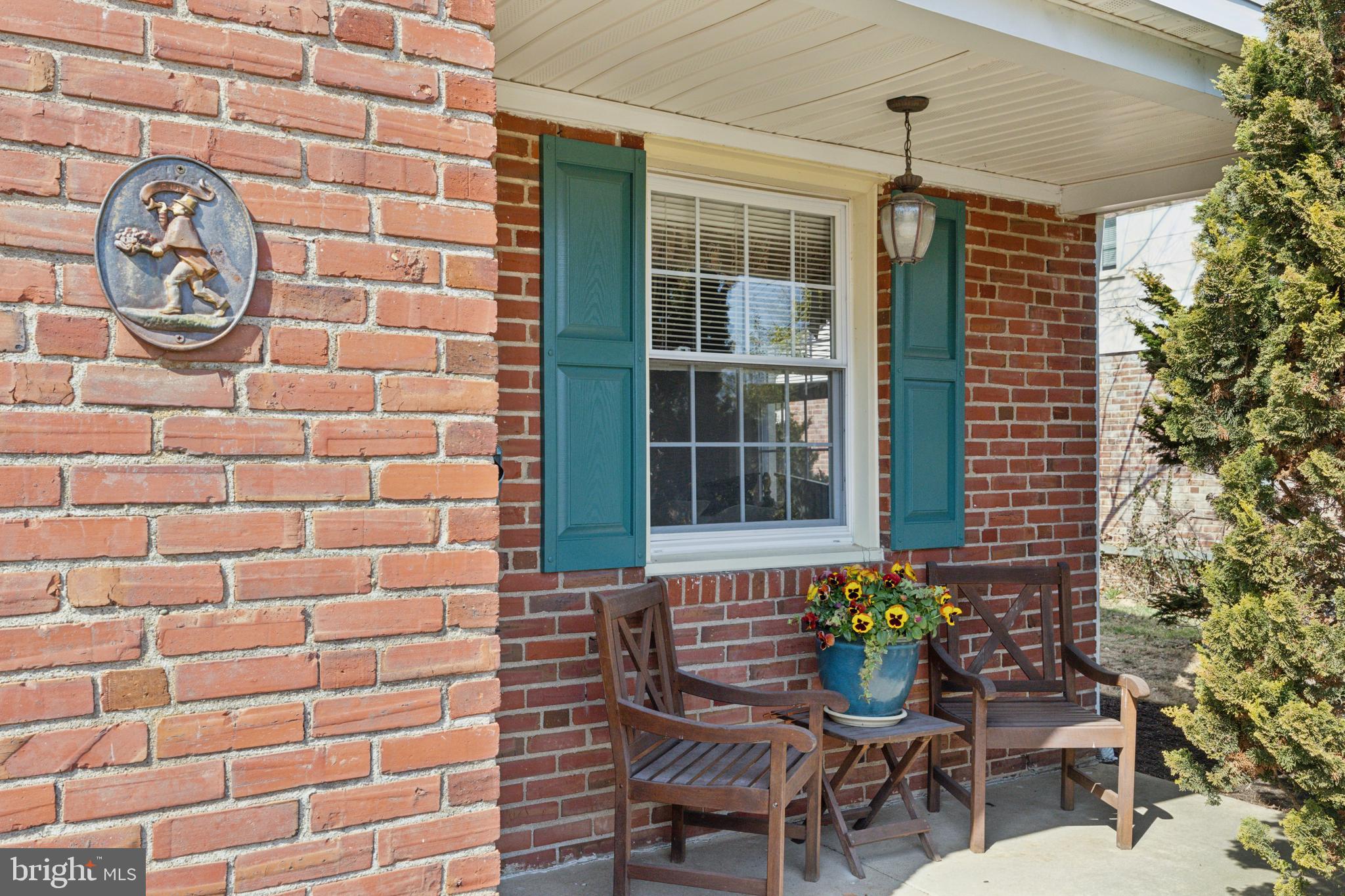 728 Cottage Road Glenside, PA 19038 - Photo 6 of 31 Gallery Image 6