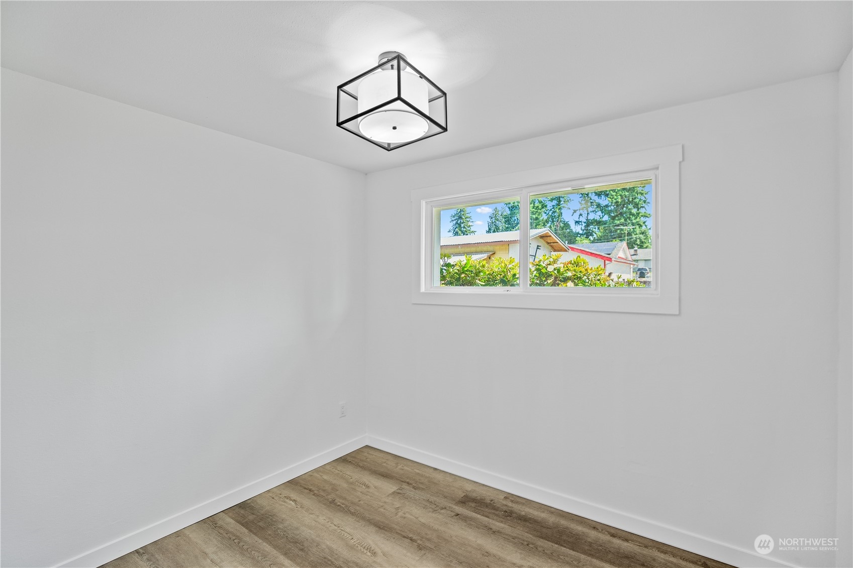 762 Queen Avenue Northeast Renton, WA 98056 - Photo 17 of 21 Gallery Image 17