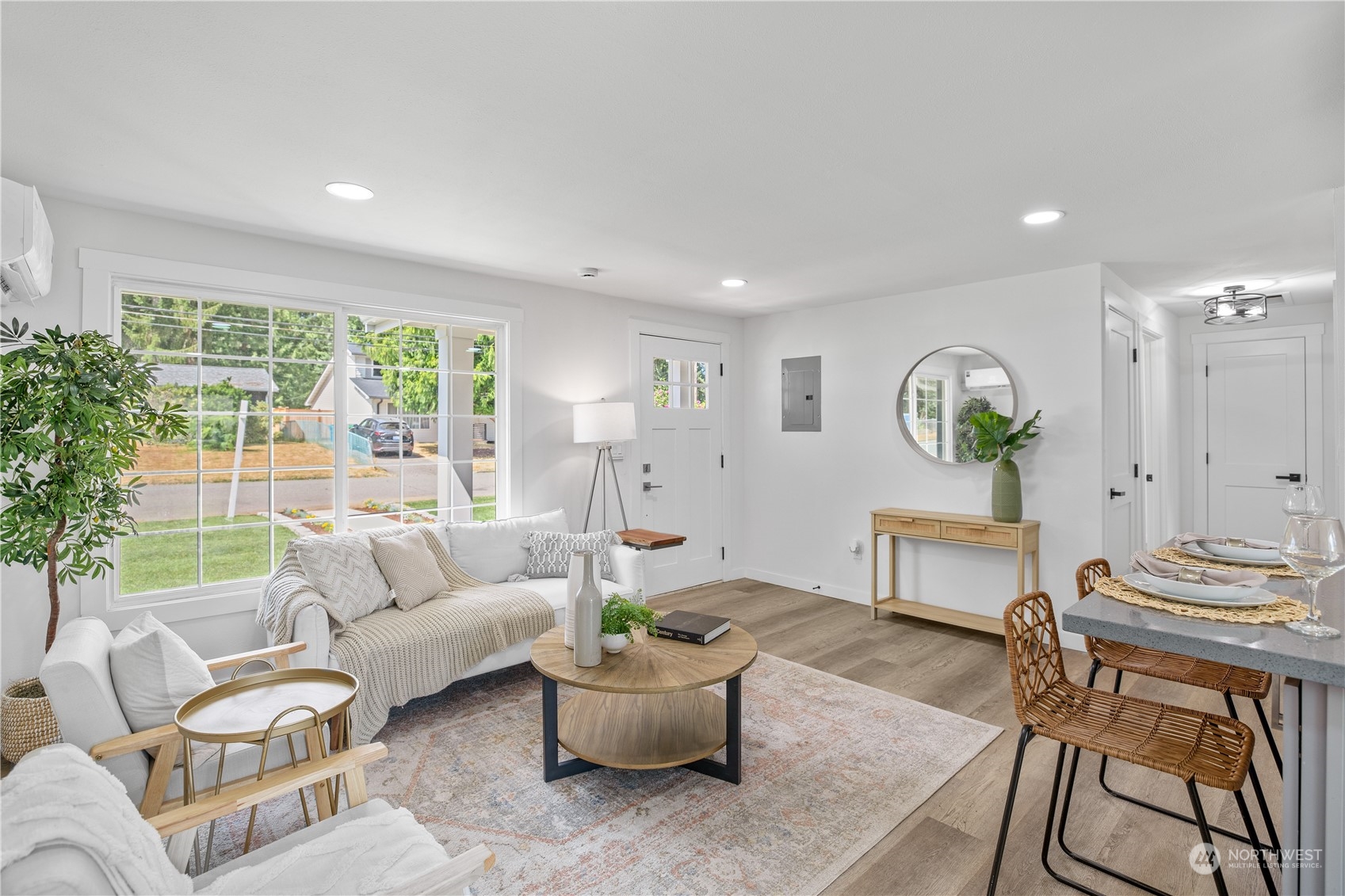 762 Queen Avenue Northeast Renton, WA 98056 - Photo 7 of 21 Gallery Image 7