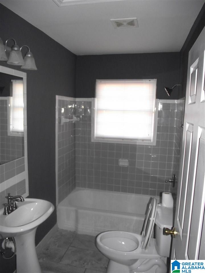 709 61st Street Fairfield, AL 35064 - Photo 6 of 9