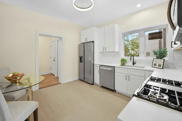 $3,500 | 2541 North 76th Avenue, Elmwood Park, IL 60707