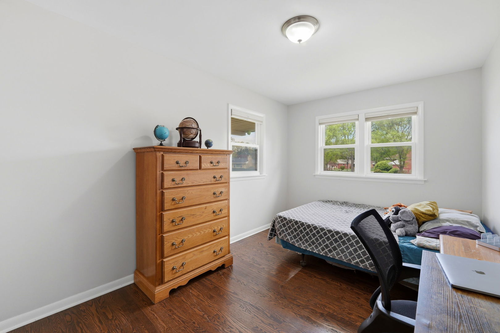 389 Michael John Drive Park Ridge, IL 60068 - Photo 18 of 40