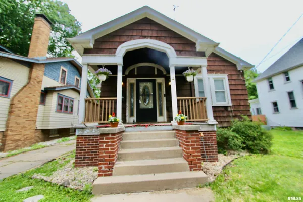 $89,900 | 405 East Maywood Avenue, Peoria, IL 61603