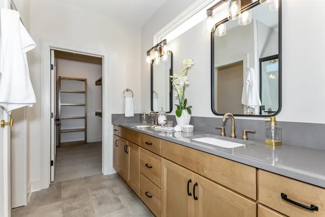 $513,130 | 3145 North Pine Grove Circle, Wichita, KS 67205