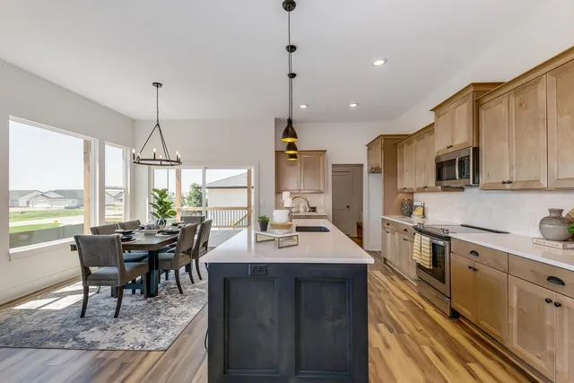 $513,130 | 3145 North Pine Grove Circle, Wichita, KS 67205