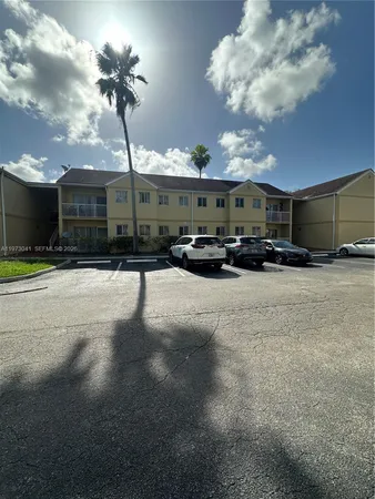 $2,200 | 13810 Southwest 112th Street, Unit 110, Miami, FL 33186