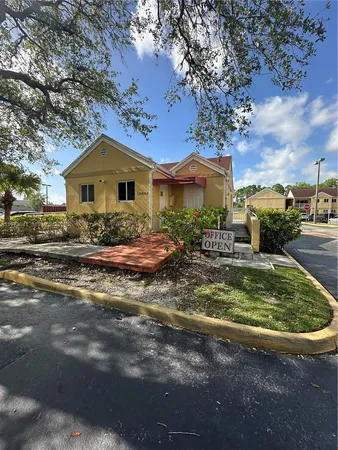 $2,200 | 13810 Southwest 112th Street, Unit 110, Miami, FL 33186