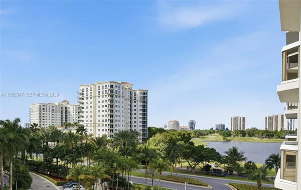 $599,000 | 20185 East Country Club Drive, Unit 502, Aventura, FL 33180