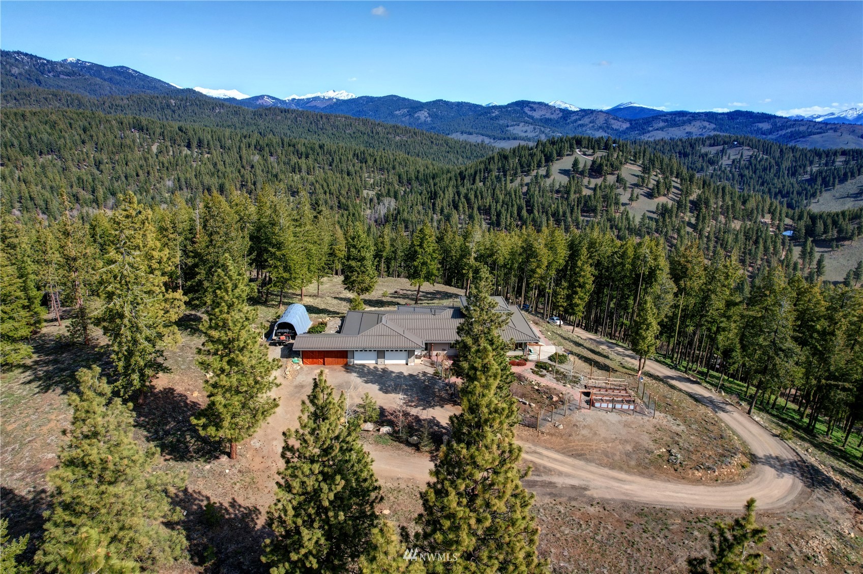 47 Fiddler's Road Winthrop, WA 98862 - Photo 6 of 40 Gallery Image 6