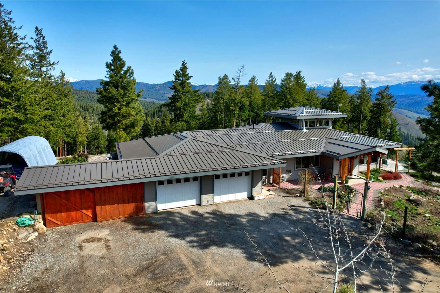47 Fiddler's Road Winthrop, WA 98862 - Photo 8 of 40 Gallery Image 8