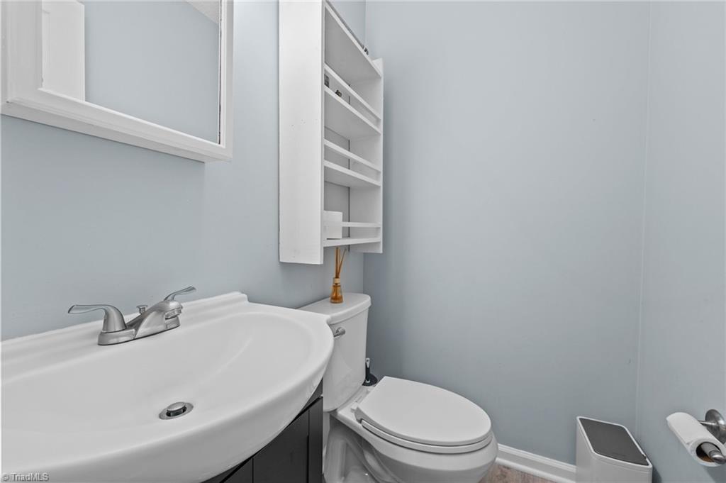 1656 Turner Road Mebane, NC 27302 - Photo 25 of 34 Gallery Image 25