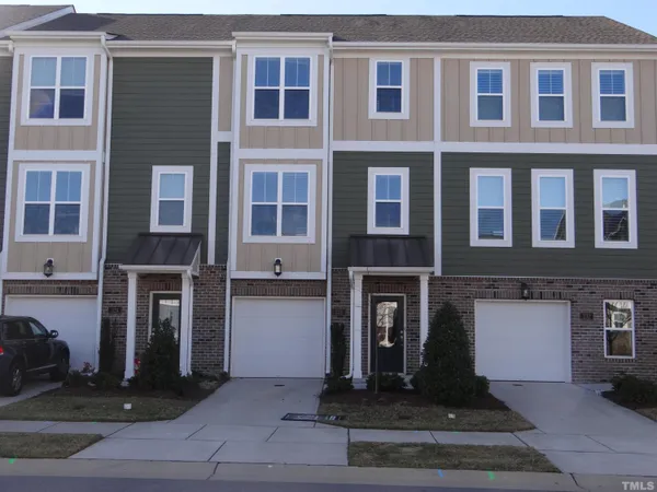 $1,900 | 228 Skymont Drive, Holly Springs, NC 27540