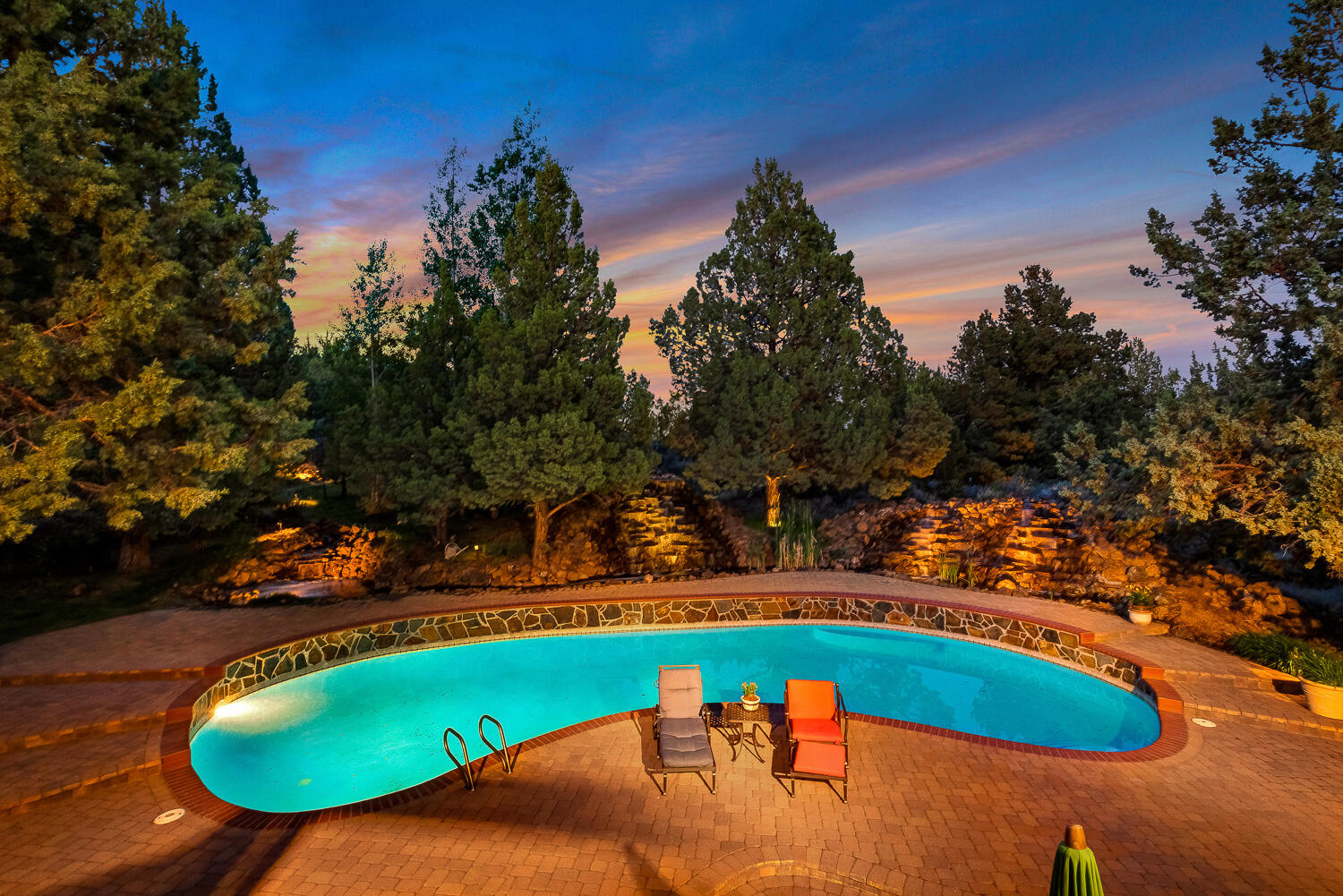 60470 Arnold Market Road Bend, OR 97702 - Photo 32 of 53 pool lights twilight