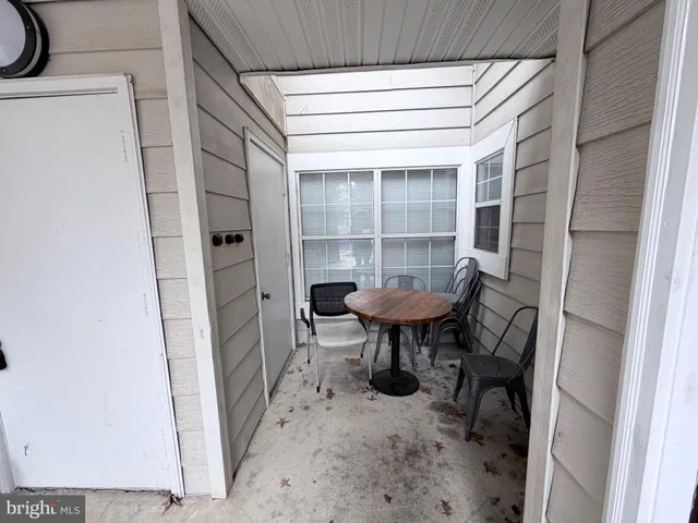 $2,400 | 15777 Easthaven Court, Unit 302, Bowie, MD 20716