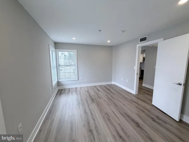 $2,400 | 15777 Easthaven Court, Unit 302, Bowie, MD 20716